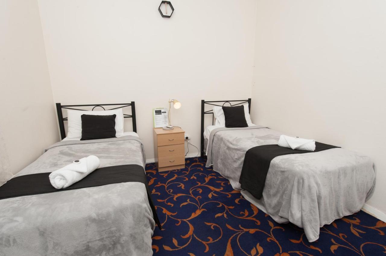 Riverina Hotel Холбрук Екстериор снимка