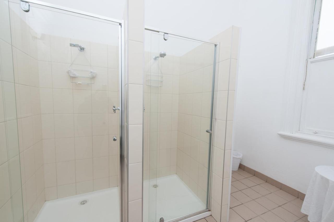 Riverina Hotel Холбрук Екстериор снимка